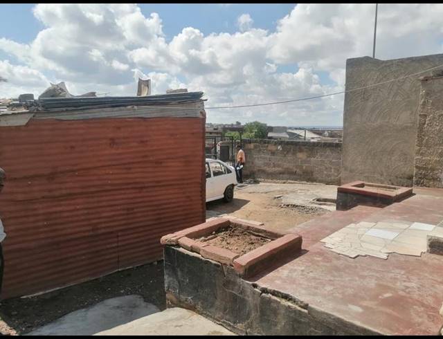 2 BEDROOM HOUSE FOR SALE IN TEMBISA CENTRAL
